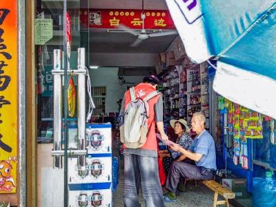 安陆市王义贞镇开展“抵制高额彩礼 倡导文明婚俗”宣传