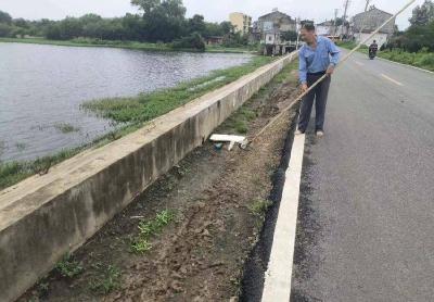 安陆市棠棣镇：环境整治为水库“美容”