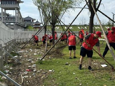 安陆市：齐心共护母亲河 退役军人在行动