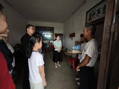 省青基金联合孝感团市委慰问陈店乡伍店村特殊困难青少年