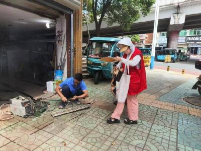 安陆市府城街道：中山社区开展涉及动火作业门店的隐患排查及安全知识宣传活动