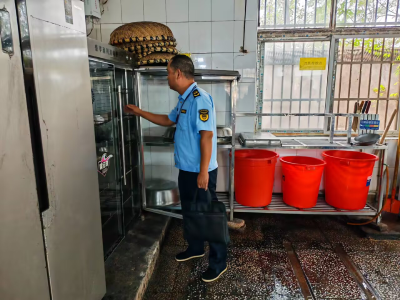 安陆市辛榨乡开展秋季校园食品安全大检查