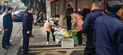 安陆城管：开展常态化整治 提升城市环境品质