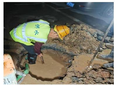 安陆水司：抢修不停水 用水“零”影响 