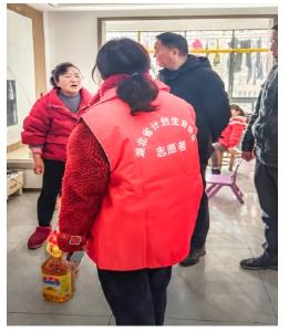 安陆市计生协会：“暖冬行动”为生育支持政策添彩