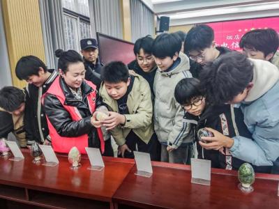 安陆市烟店镇：禁毒宣传进校园 筑牢无毒青春防线