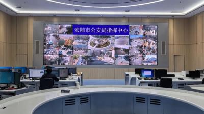 春节不回家，他们在忙些什么？