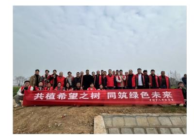 安陆市辛榨乡：不负春光 为绿充“植”