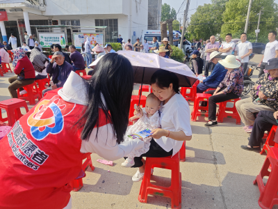 安陆市：家教宣讲解难题  文艺展演促和谐