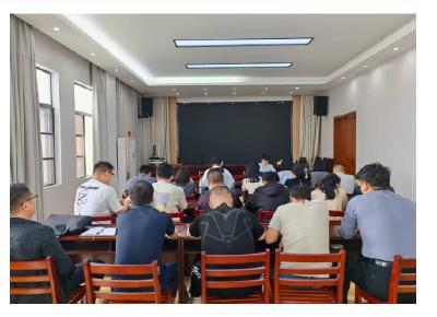 涢城青年第四小组开展集中学习交流活动