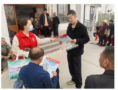 平安知识进农家 筑牢乡村“平安墙”