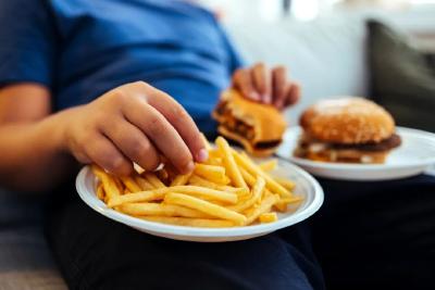 一天中有2个“发胖时刻”，再饿也要管住嘴！
