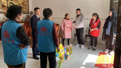 小屋大爱！他们为困境儿童送去温暖
