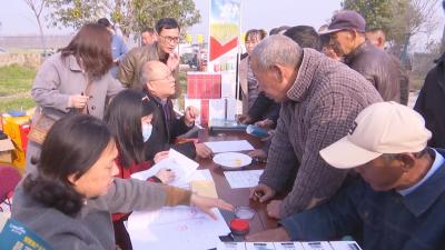 【视频】“保姆式”服务让农民种好粮