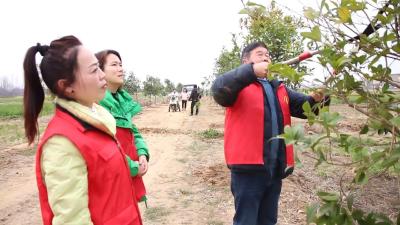 【视频】杨先国：以德育人传家风 造福桑梓美名扬