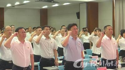 【视频】市人民医院召开庆祝中国共产党成立102周年暨“七一”表彰大会