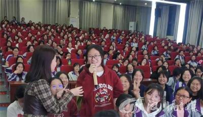 蓓蕾初放，师爱护航！这所学校这样做