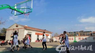 沉湖镇：教职工们篮球大比武，精彩“蓝”不住