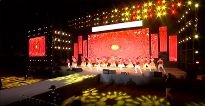 【视频】群星演唱大热歌曲 市民沉醉于音乐浪潮