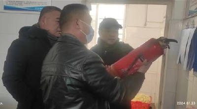 杨林沟镇：常态紧绷安全“弦” 温馨冬检保平安