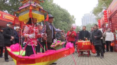【视频】新春赶大集 汉川彩船舞动传统年味