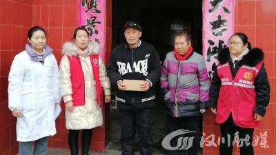 “童”心家访 用爱铺路