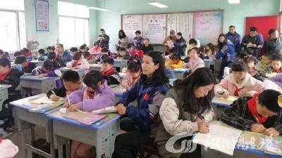打磨新课堂，促进教师专业成长