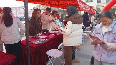 西江乡：“春风行动”岗位送到家门口