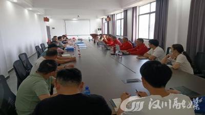 市应急管理部对我市油气储存企业开展专家指导服务