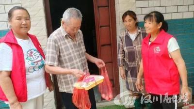 高龄老人高考学子：糕很甜，粽真香