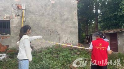 这里的危房被拉起了警戒线