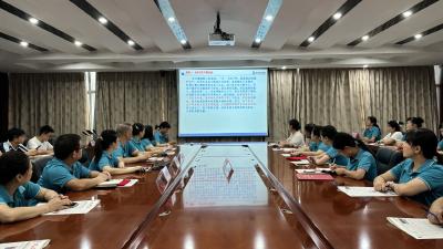 际华3509公司开展“学习二十大  奋进新征程”主题团课