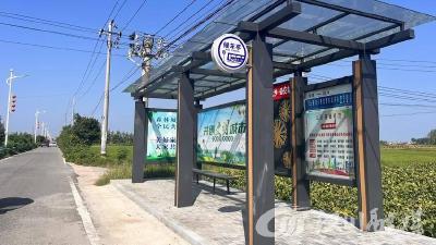 汉川：新建农村候车亭  解决村民“候车难”问题