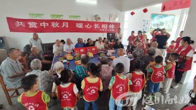 韩集乡：中秋养老院传温情
