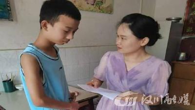 教育路上“一个都不能少”！2名辍学青少年重回课堂