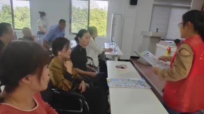 平安宣传进村湾