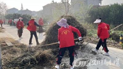 【清洁家园】景湾社区：清洁家园，共筑美好