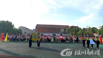 汉川市垌塚中学举行第三十四届学生运动会