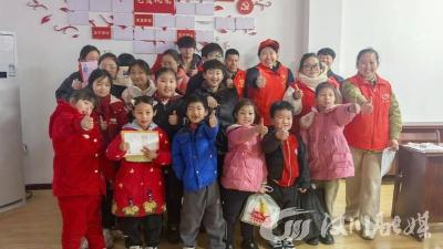 高速志愿者情暖托管班 点燃幼苗成长新希望