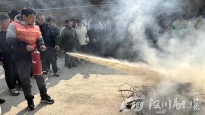 筑牢安全“防火墙”，共赴春日“平安行”