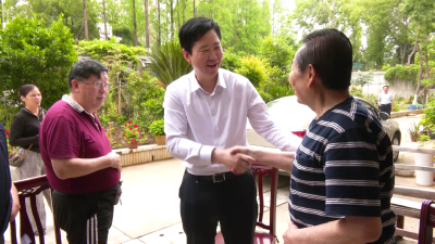 【视频】方超走访探望老领导