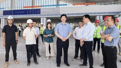 【视频】方超调研沿江高铁汉川北站建设情况时强调：紧扣通车节点 加强统筹协调 确保汉川北站安全优质如期投用