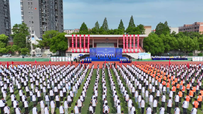 【视频】汉川：1400名学生同上禁毒课  筑牢青春防线