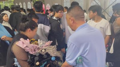 【视频】汉川全城护航万名少年中考