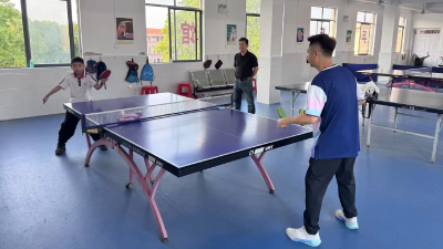 脑瘫少年的乒乓梦：用球拍书写“不设限”的人生