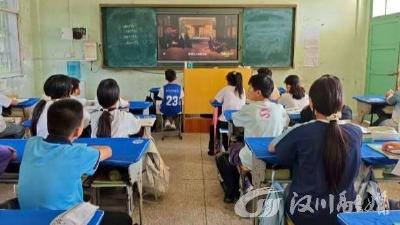 共赴消防安全“沉浸课” 开启校园防护新篇章