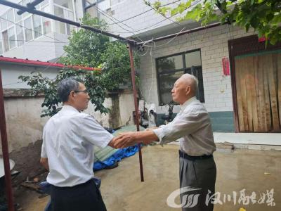 “亲人来看我了！”94岁离休干部王克方的这句话让人泪目