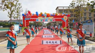 组图 | 汉川东风小学：380余名新生穿越彩虹门，“放飞梦想”启新程！