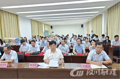 汉川市金益高中2025年“青蓝工程”启动：以“传帮带”筑牢师资根基