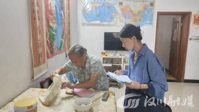 仙女山街道向家垸社区全面推进“三个户户”工作